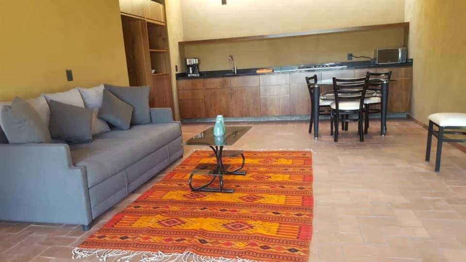 Hostal Villa Quieta Tepoztlán Exteriör bild